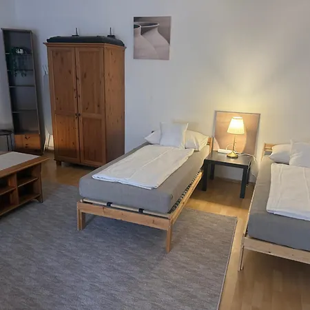 H1 Budapešť